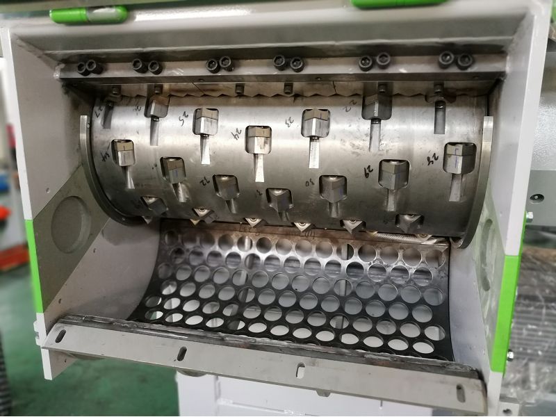 Industrial film shredder Industrial film shredder