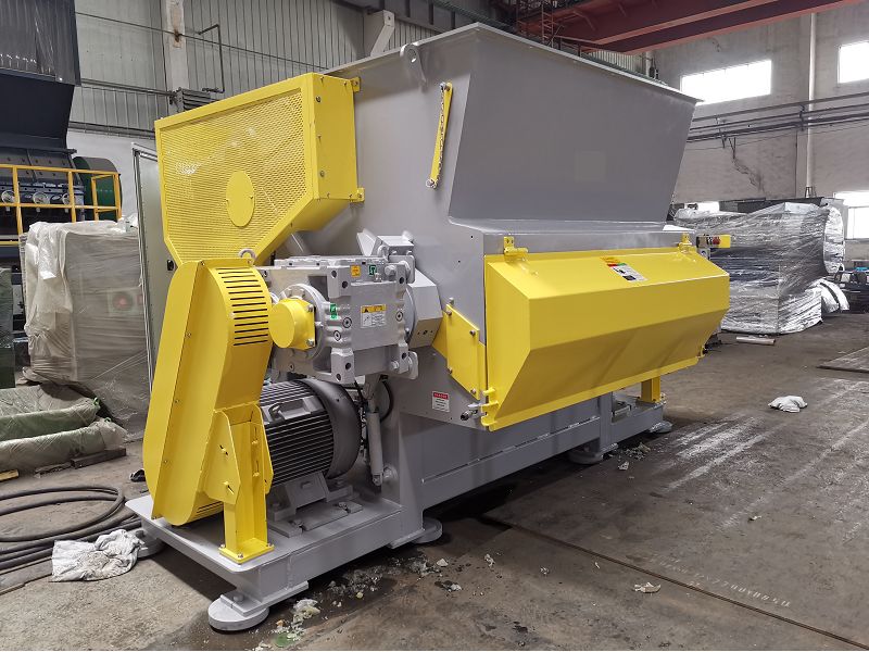 PET film crusher PET film crusher